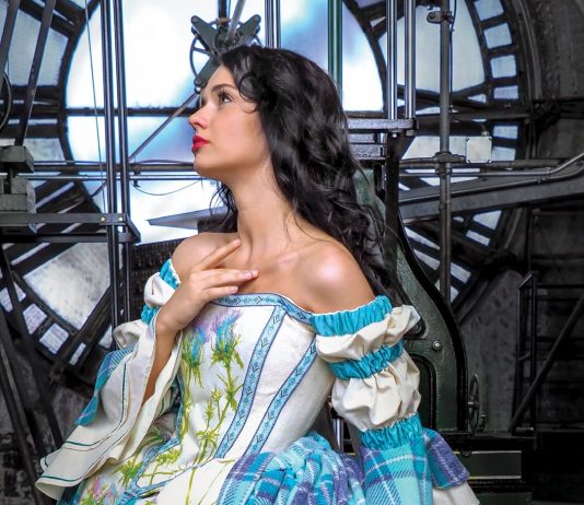 Falling Through Time Outlander Faerie Magazine Diana Gabaldon