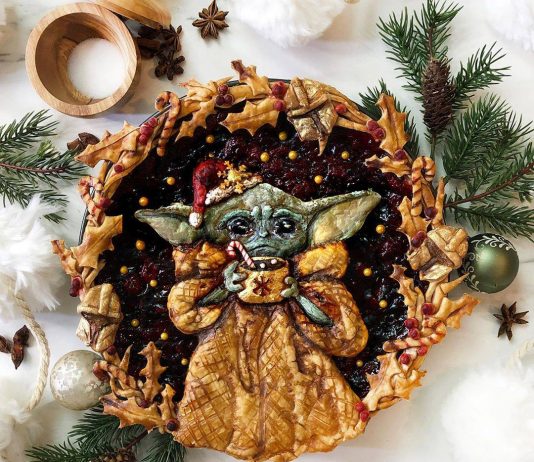 Jessica Clark-Bojin Baby Yoda Pie