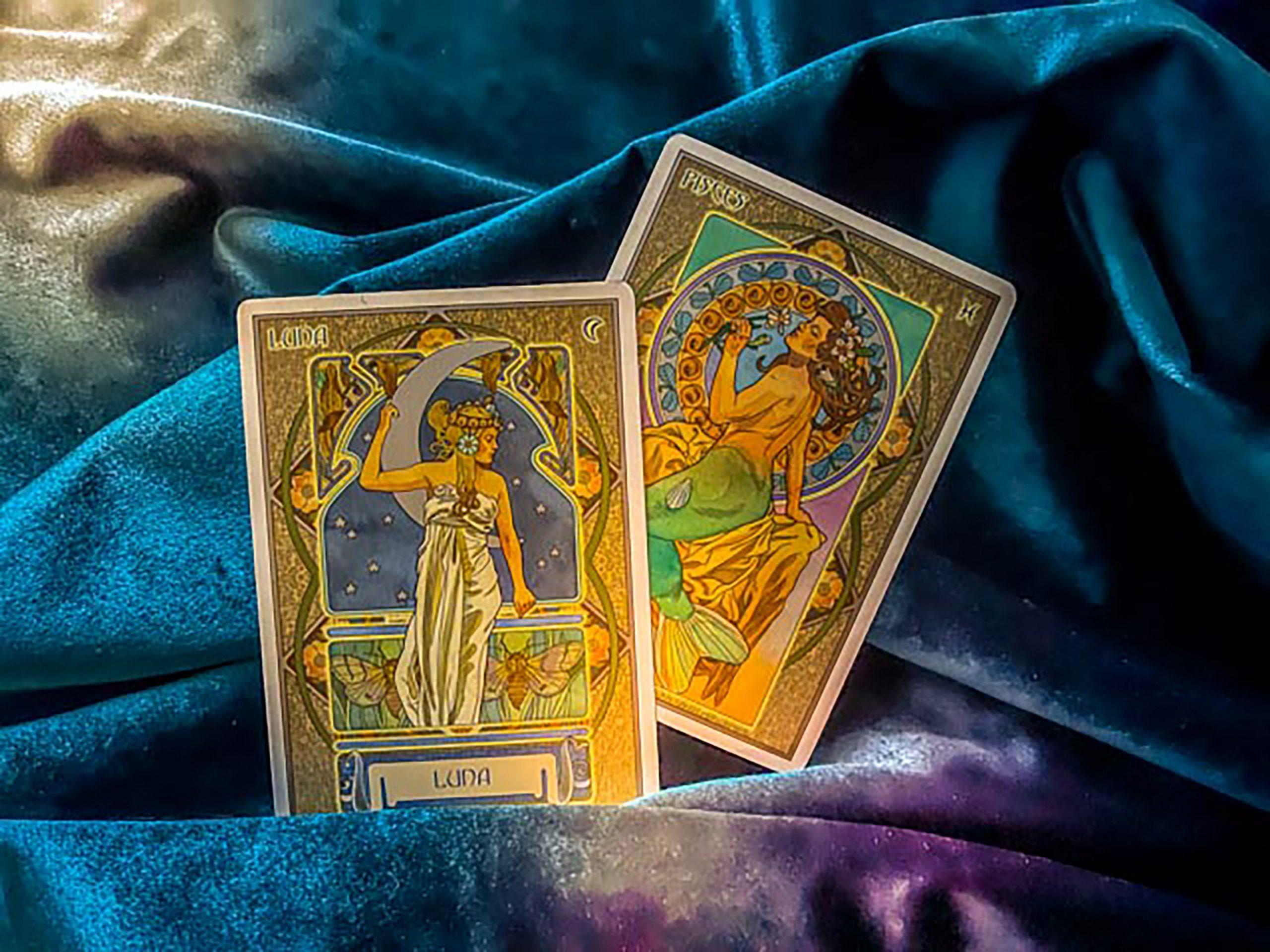 Pisces Power Card: The Moon Your intuition will lead you through your fears and uncertainty. Beware of illusion. Tap into the power of the lunar cycles. From the Astrological Oracle deck.