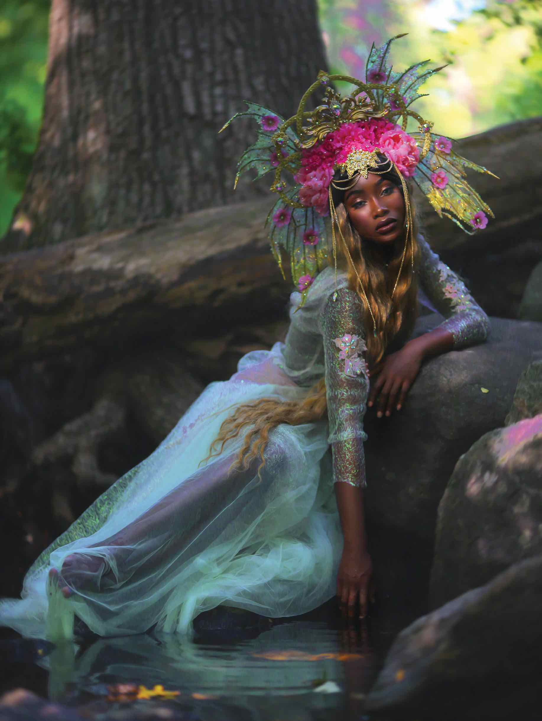 Model- Bernice Ayite-Atayi @bernice_ayite Headpiece- Miss G Designs Designer- Crystal Ann Designs @crystalanndesigns