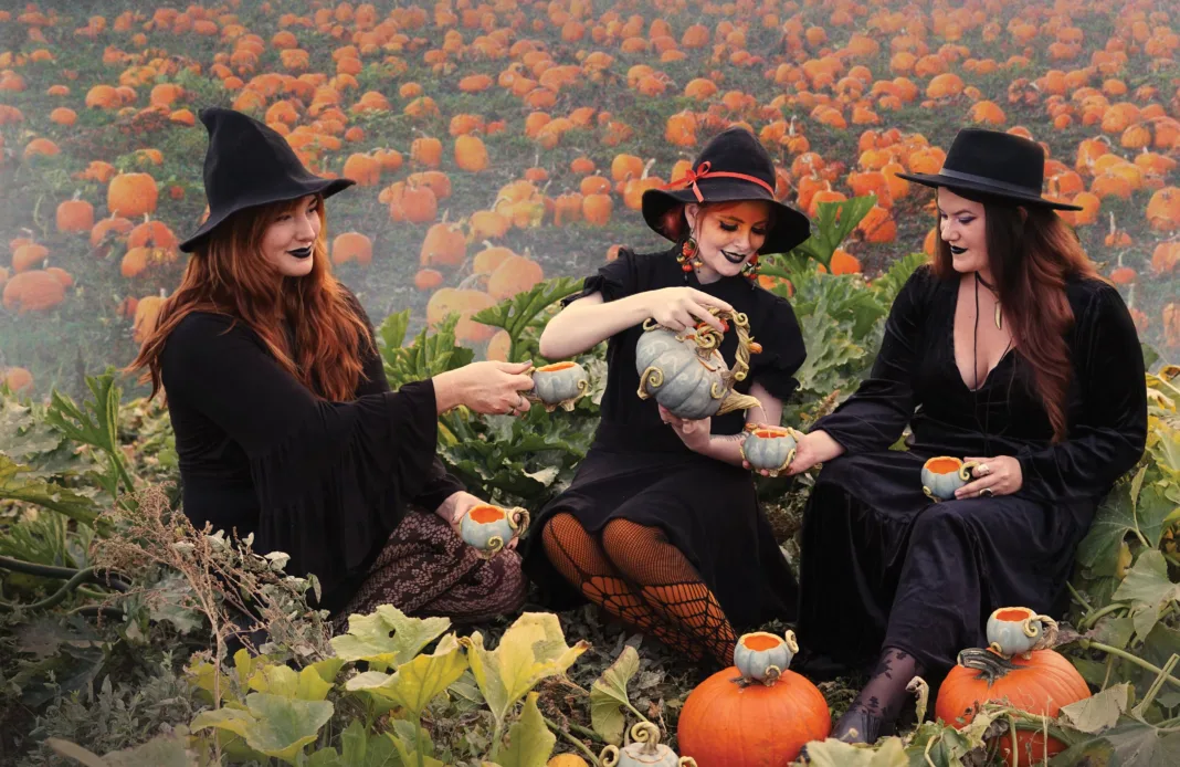 Photography by Rainstitcher @rainstitcher- The wondersmith Pumpkin Witch-1