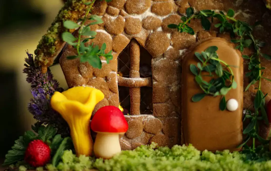 Lauren May aka MustLoveHerbs Baba Yaga Gingerbread