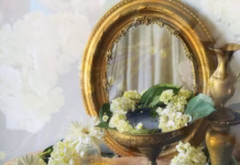 The Elf Queen’s Mirror – Beauty Reflected